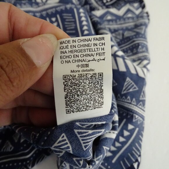 Shein Blue Tribal Print Halter Sleeveless V-neck Top Women Size M US Size 6 - Picture 5 of 8